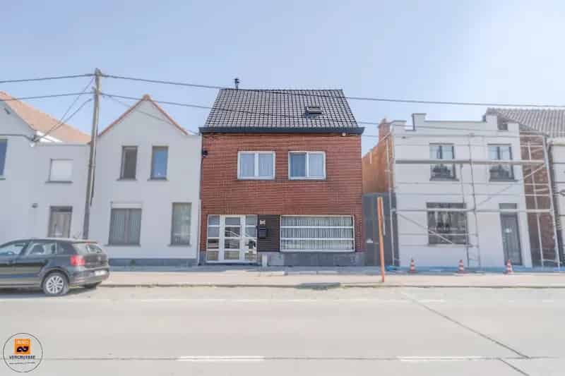 Huis te koop Rieme: Ruime woning met 3 slaapkamers en tuin