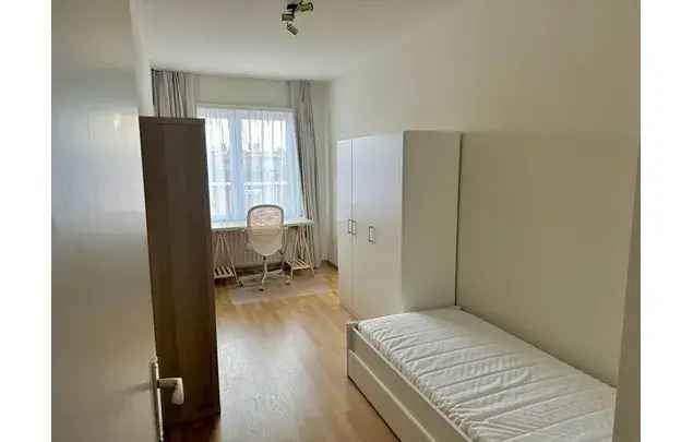 Huur 2 slaapkamer appartement van 85 m² in Antwerp