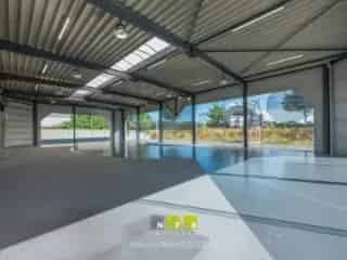 Handelspand te Koop Kinrooi - Werkplaats Toonzaal Kantoren Appartement