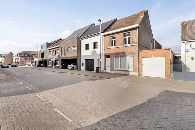 Gezinswoning te Brecht  3 slaapkamers Garage Tuin