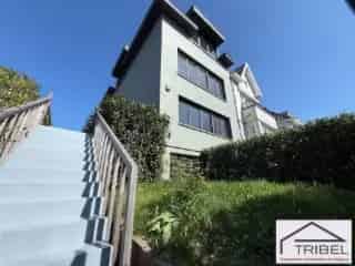 Huis te huur Ukkel 312m² 4 slaapkamers tuin garage