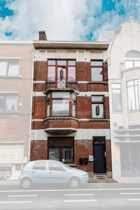Appartementsblok te Koop Charleroi Centrum 4 Units
