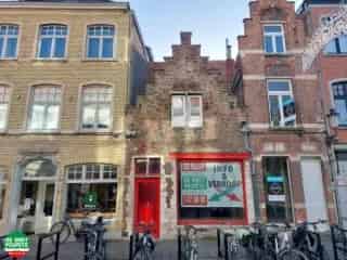 Handelspand Brugge - Winkel 50m² Appartement 102m²