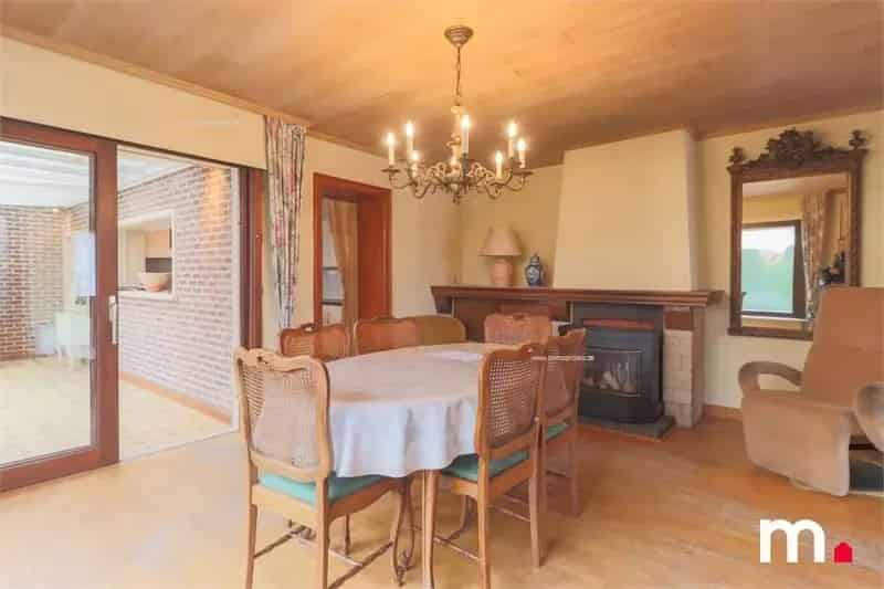 Huis te Koop Hulste 3 slaapkamers Ruime Tuin 174m²