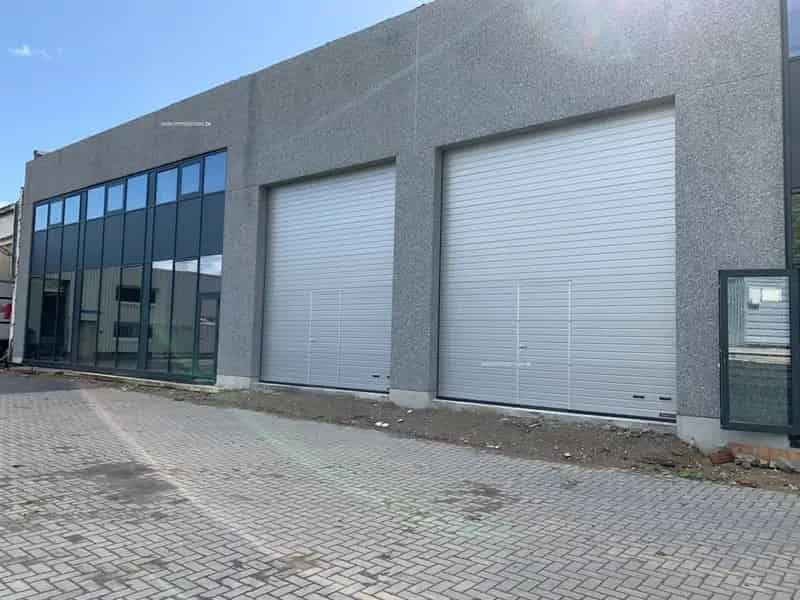 Nieuwbouw Bedrijfsgebouw te Huur Vichte 1098m²