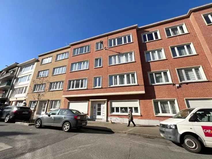 Appartement te Koop Etterbeek 2 Slaapkamers 77m2 Nabij Metro