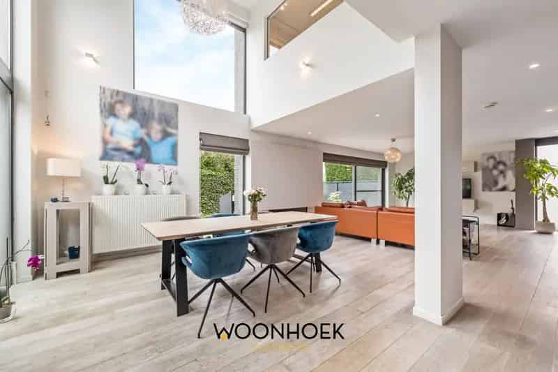 Luxueuze 5 Slaapkamers Familiewoning Sint Niklaas