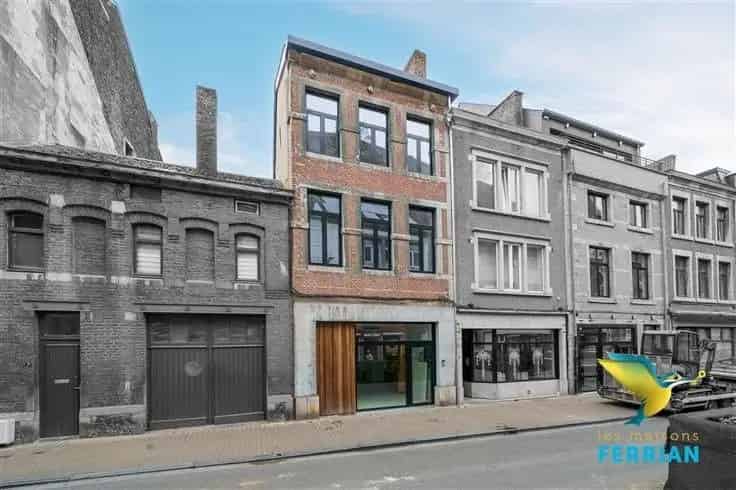 Appartementsgebouw Te Koop Namen - 5 slaapkamers - gerenoveerd 2024