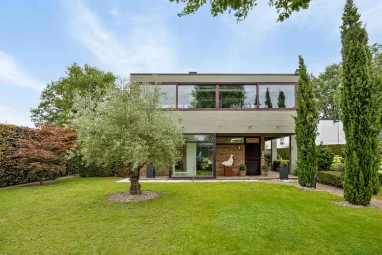 Huur unieke architecturale villa met kantoorruimte in Hasselt