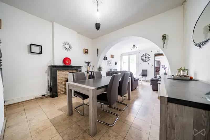 Huis te renoveren 3 slaapkamers Nivelles