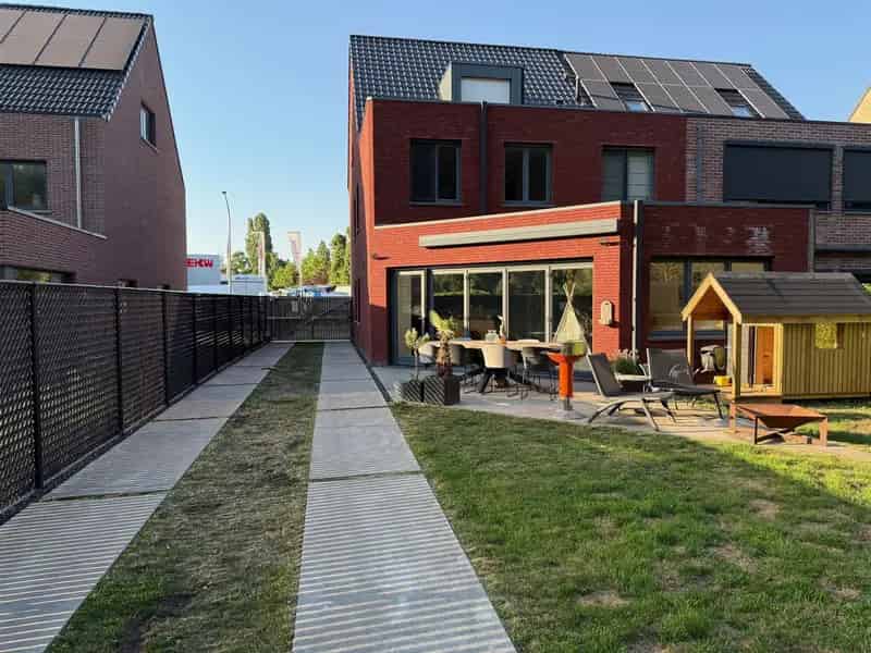 Ruime gezinswoning te Duffel met 4 slaapkamers en EPC A label