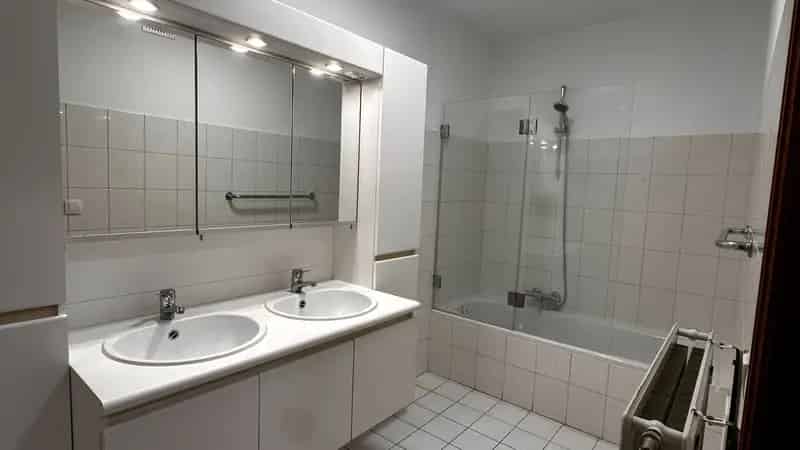 Gelijkvloers Appartement te Huur Lokeren