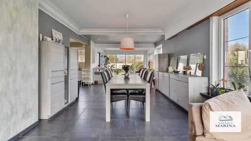 Gunstig Gelegen Open Bebouwing