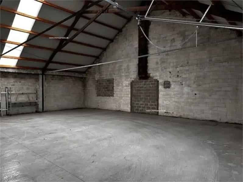 Magazijn te Huur Eine 165m2 Automatische Poort