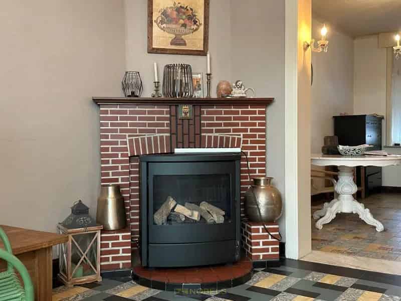 Te renoveren woning Ronse: potentieel, tuin, 2 slaapkamers