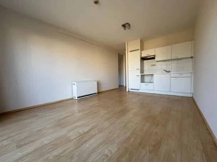 Serviceflat te Koop: 45m² appartement met terras en diverse diensten
