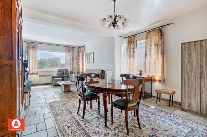 Te renoveren open bebouwing in de velden