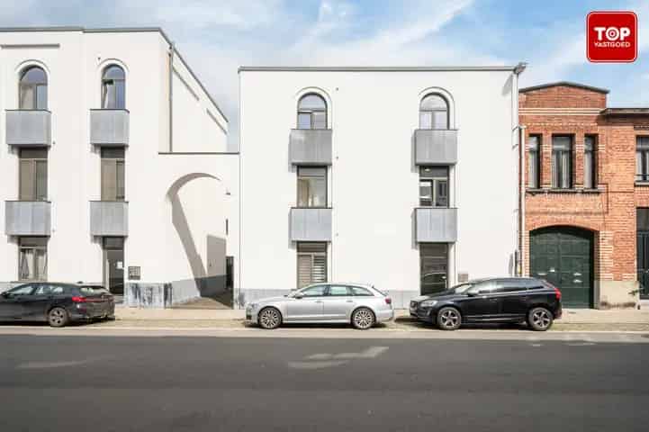 Gemeubelde Studio te Koop Gent
