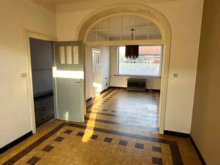 Huis Te Koop Sint-Kruis: 3 Slaapkamers Ruime Gezinswoning