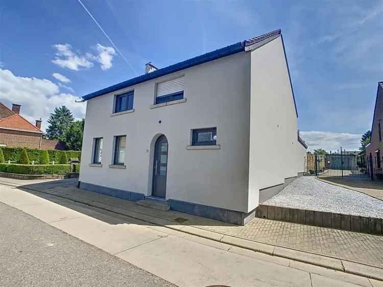 Mooie woning, 2 slpks, tuin, terras, garage, 11a 04ca