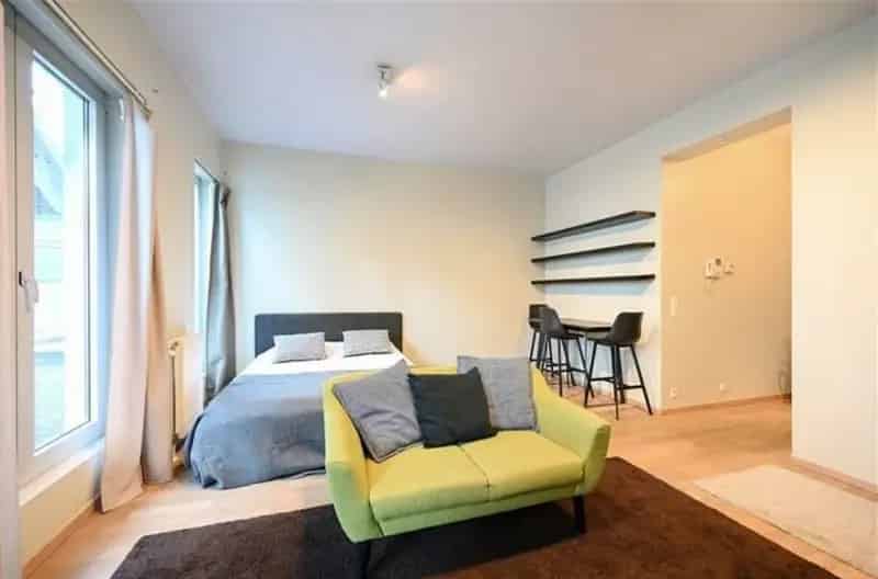 Gemeubelde Studio te Huur Antwerpen Nabij Meir