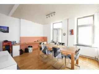 Huis Gemengd Gebruik Solre-sur-Sambre