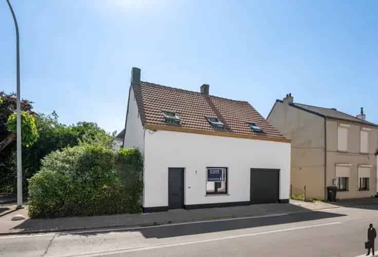 Gerenoveerde 4 Slaapkamerwoning te Kapellen