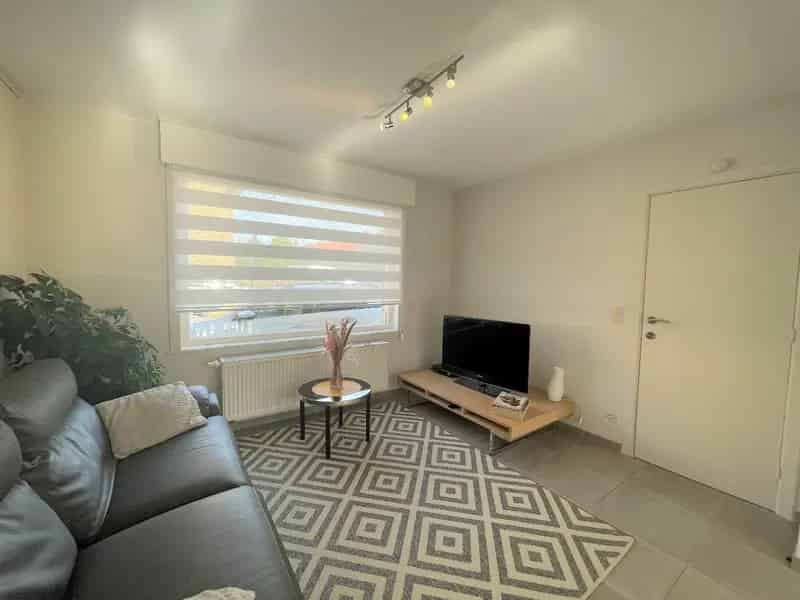Gerenoveerde woning 3 slaapkamers garage Roeselare