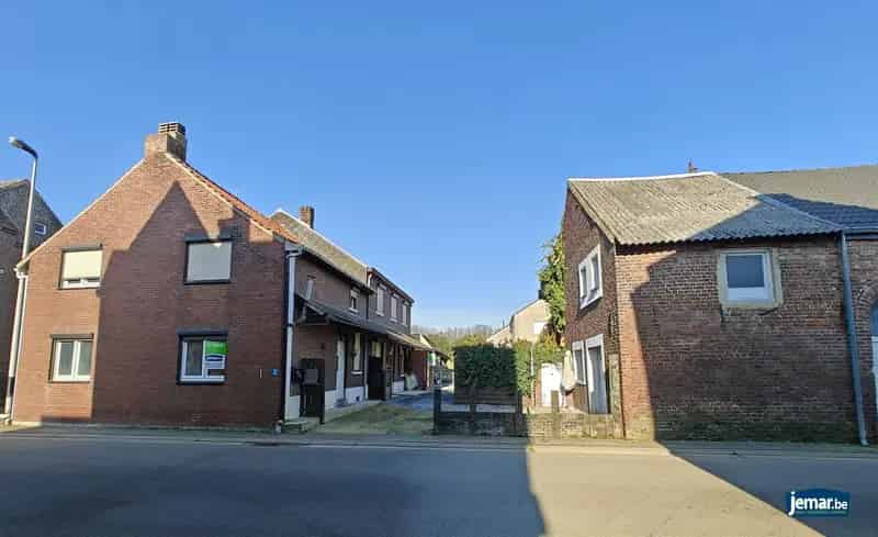 2 woningen, toe aan een totaal renovatie!