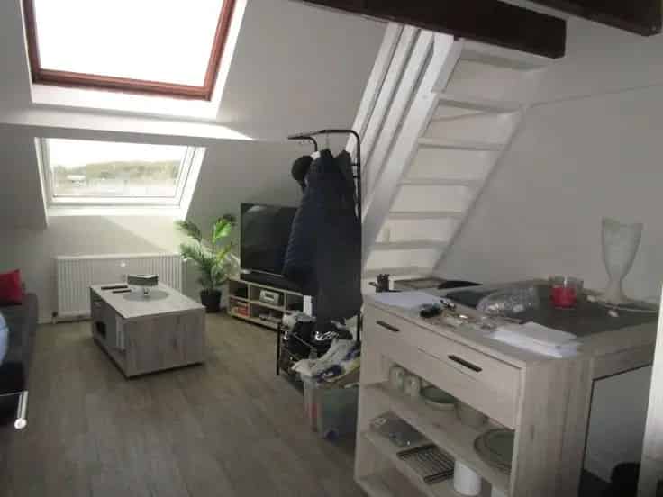 Studio Te Koop in Rustig Gebouw
