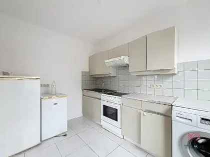 LAEKEN Studio Appartement 45m² gerenoveerd