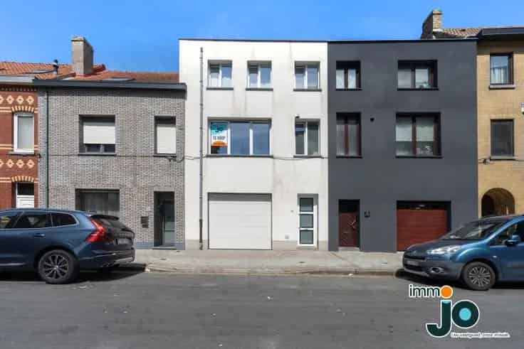Huis Te Koop: Bel-"Etage 5 Slaapkamers XXL Garage Spuikom