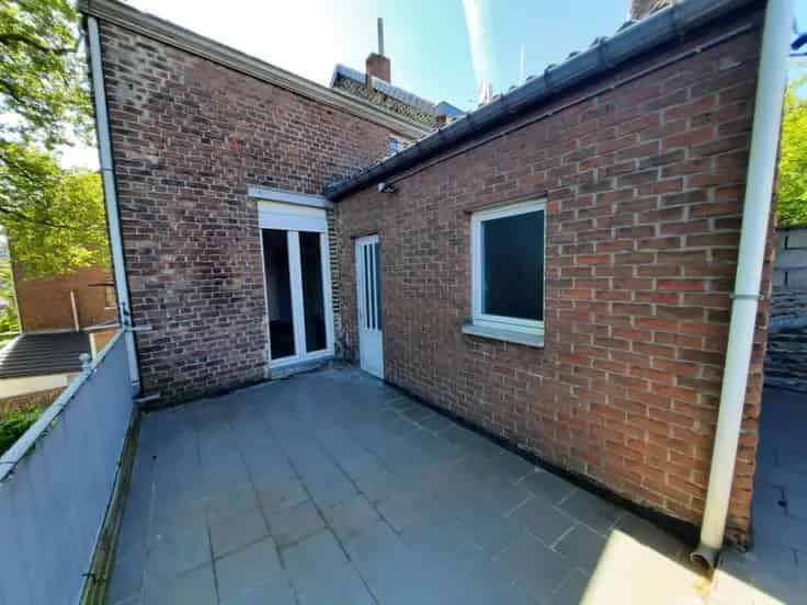 Huis te Koop Luik: 4 Slaapkamers, Rustige Buurt