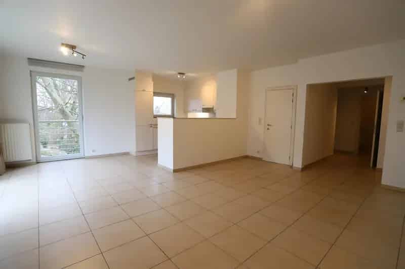 Appartement te huur 2 slaapkamers  klassevol gebouw met lift