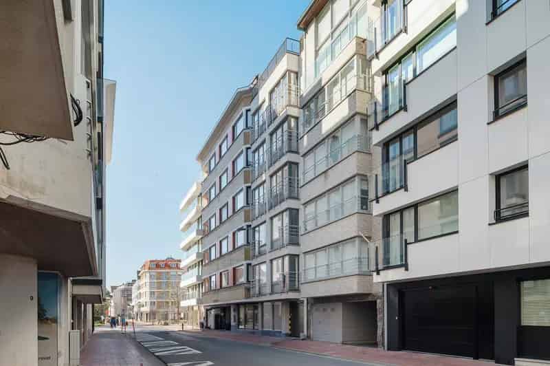 Appartement te Koop Knokke: 2 slaapkamers, Zeedijk, Topligging
