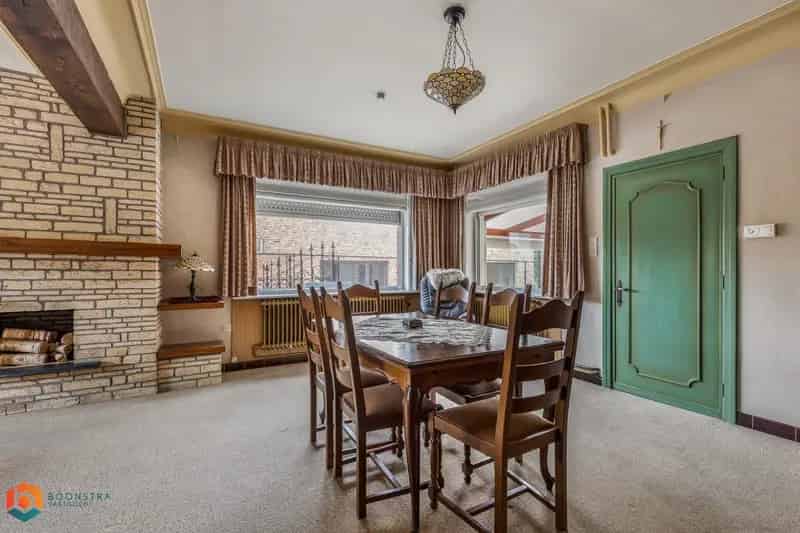 Huis te koop te Putte 2 slaapkamers garage 570m2