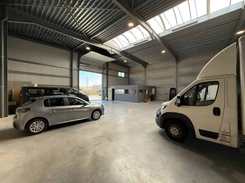 Magazijn te Koop Wondelgem 369m²