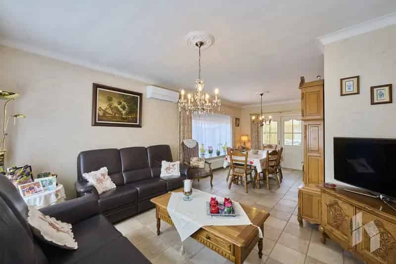 Huis te huur 4 slaapkamers 162m2