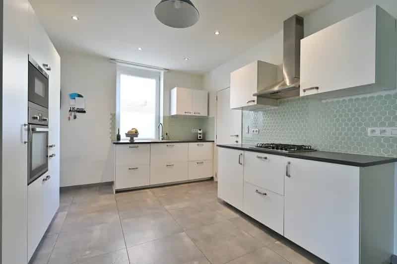 Gemoderniseerde Mergelwoning te Kanne nabij Maastricht