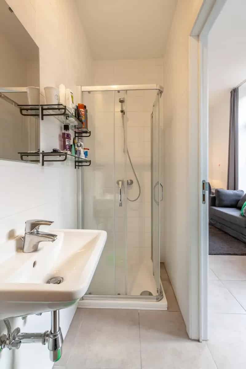 Studentenkamer te huur Leuven - Privé sanitair - Gemeenschappelijke keuken