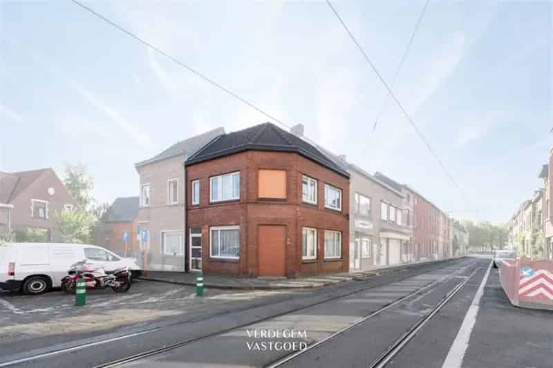 Woning met 2 slaapkamers Van Beverenplein