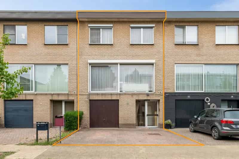 Huis te huur Hoevenen 4 5 slaapkamers garage tuin
