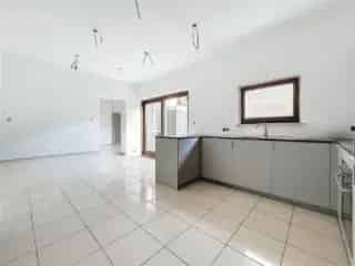 Gelijkvloers Appartement Courcelles 77m² Tuin Terras