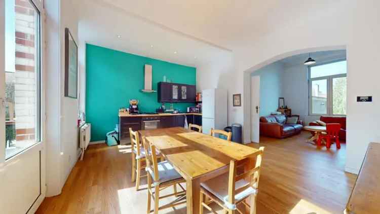Appartement te Schaerbeek 2 slaapkamers 116m²