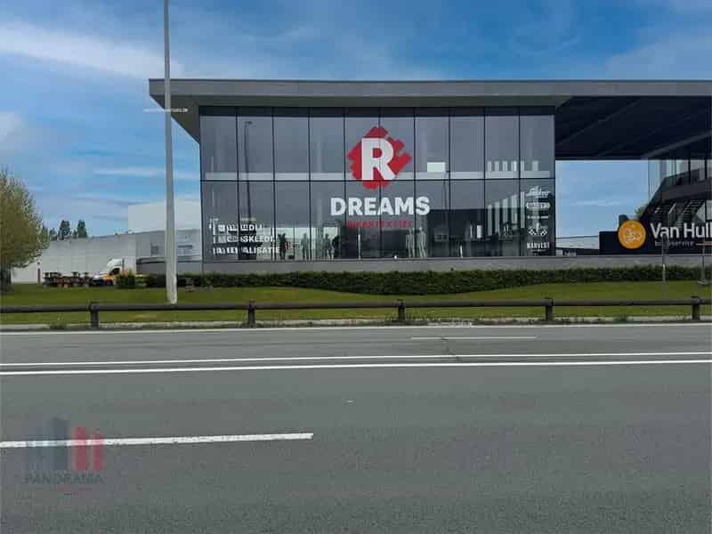 Handelspand te huur Tielt 561m2 nabij E40