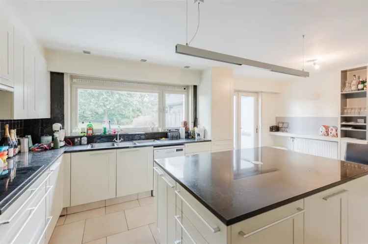 Statige woning centrum Kalken