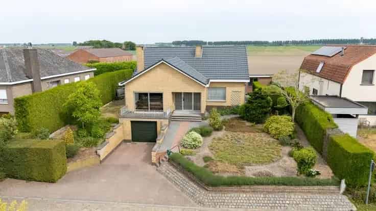 Huis Te Koop Boekhoute 3 Slaapkamers Ruime Garage