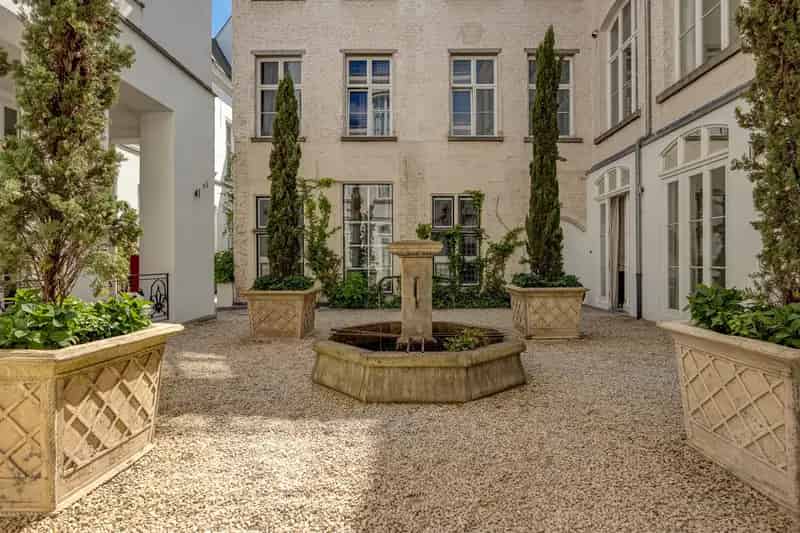 Huis te koop Antwerpen: Luxe Stadsvilla 224m² met Zonneterras