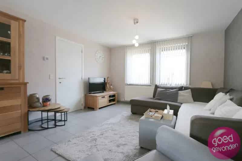 Huis te huur 3 slaapkamers terras tuin garage