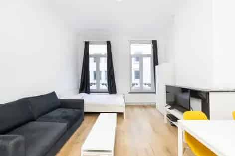 Immeuble de Rapport Bruxelles 5 unites 200m2 Revenus 3750